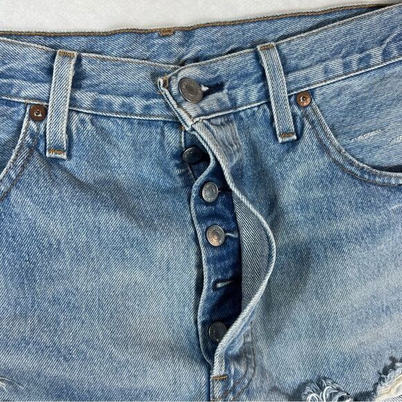 Levi’s 501 Heavily Distressed Cut Off Shorts - Picture 7 of 10